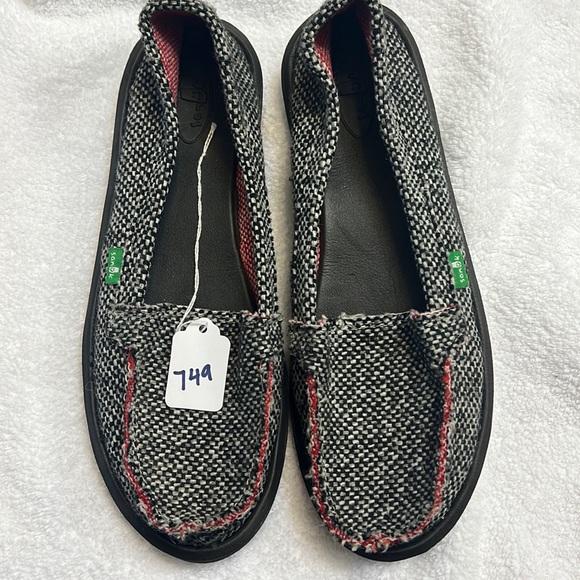 Sanuk | Shoes | Euc Sanuk Shoes Size | Poshmark display picture 2